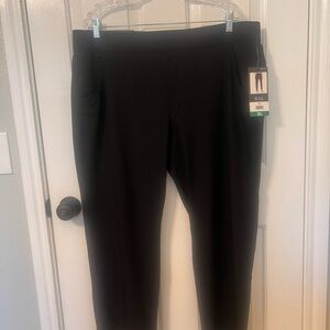 Eddie Bauer Women's Black Ankle Pants